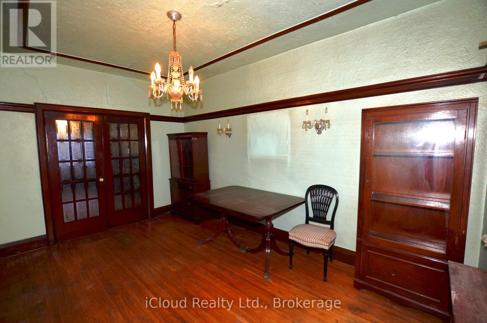 63 Ulster Street, Toronto, Ontario  M5S 1E6 - Photo 12 - C12550048