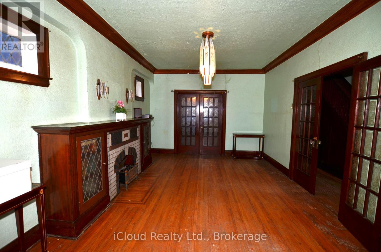 63 Ulster Street, Toronto, Ontario  M5S 1E6 - Photo 13 - C12550048