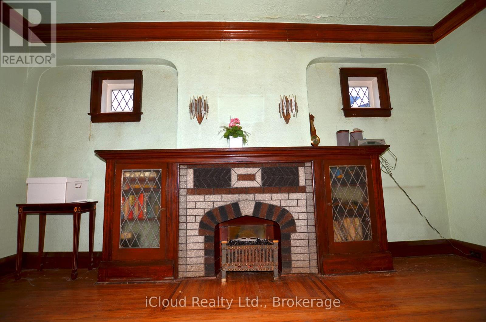 63 Ulster Street, Toronto, Ontario  M5S 1E6 - Photo 15 - C12550048