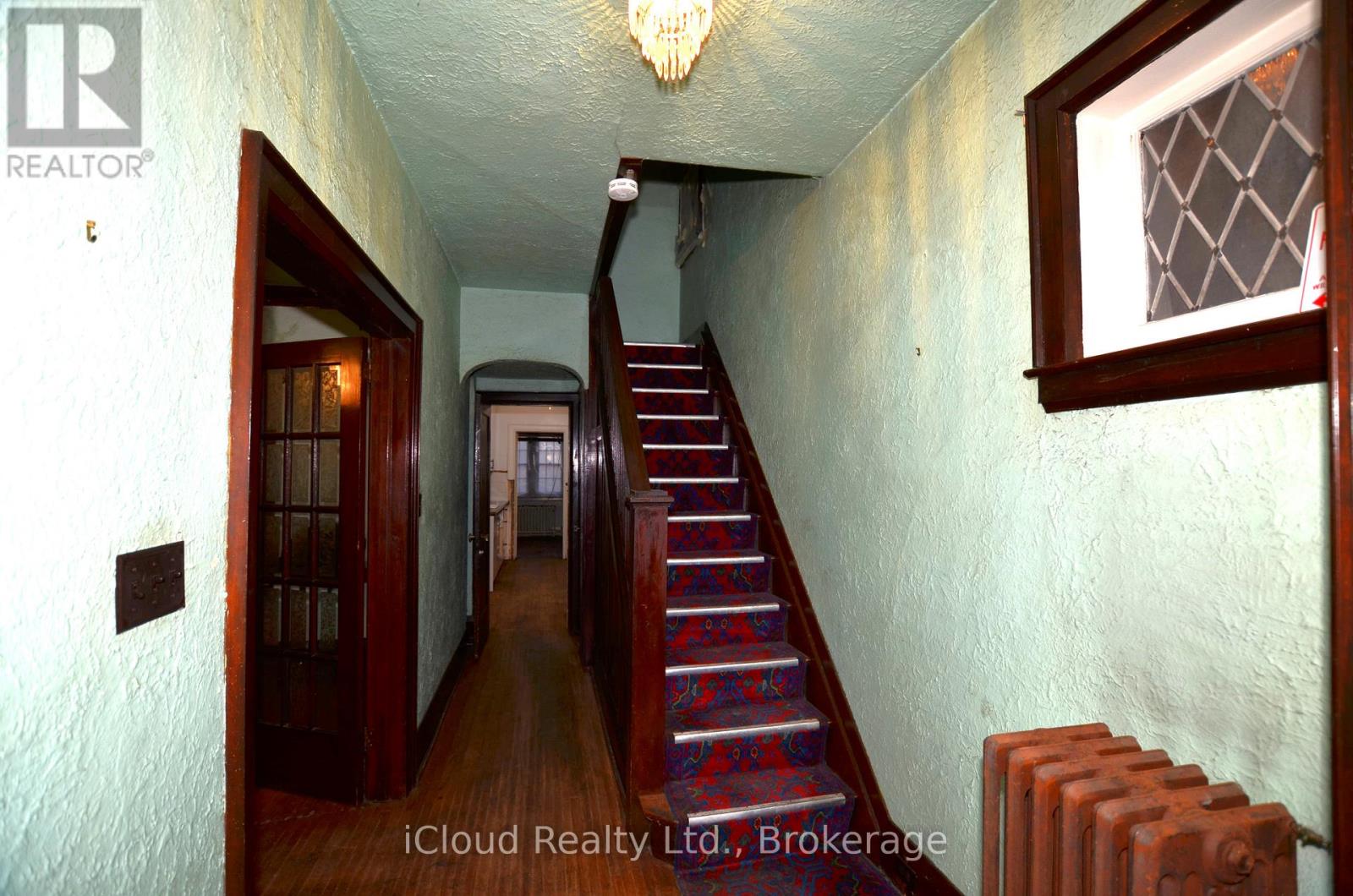 63 Ulster Street, Toronto, Ontario  M5S 1E6 - Photo 22 - C12550048