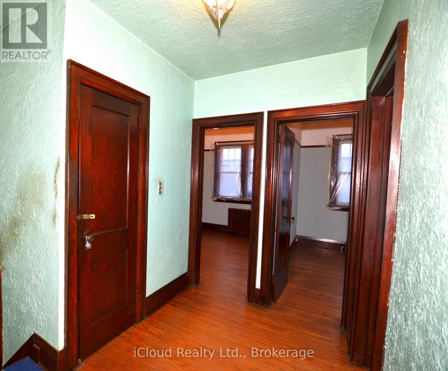 63 Ulster Street, Toronto, Ontario  M5S 1E6 - Photo 34 - C12550048