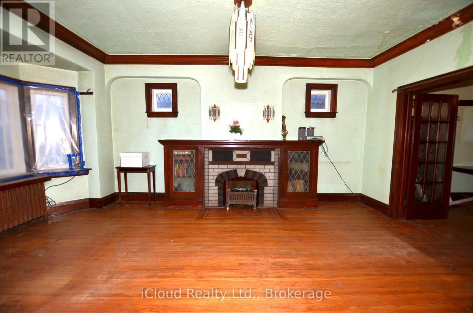 63 Ulster Street, Toronto, Ontario  M5S 1E6 - Photo 7 - C12550048