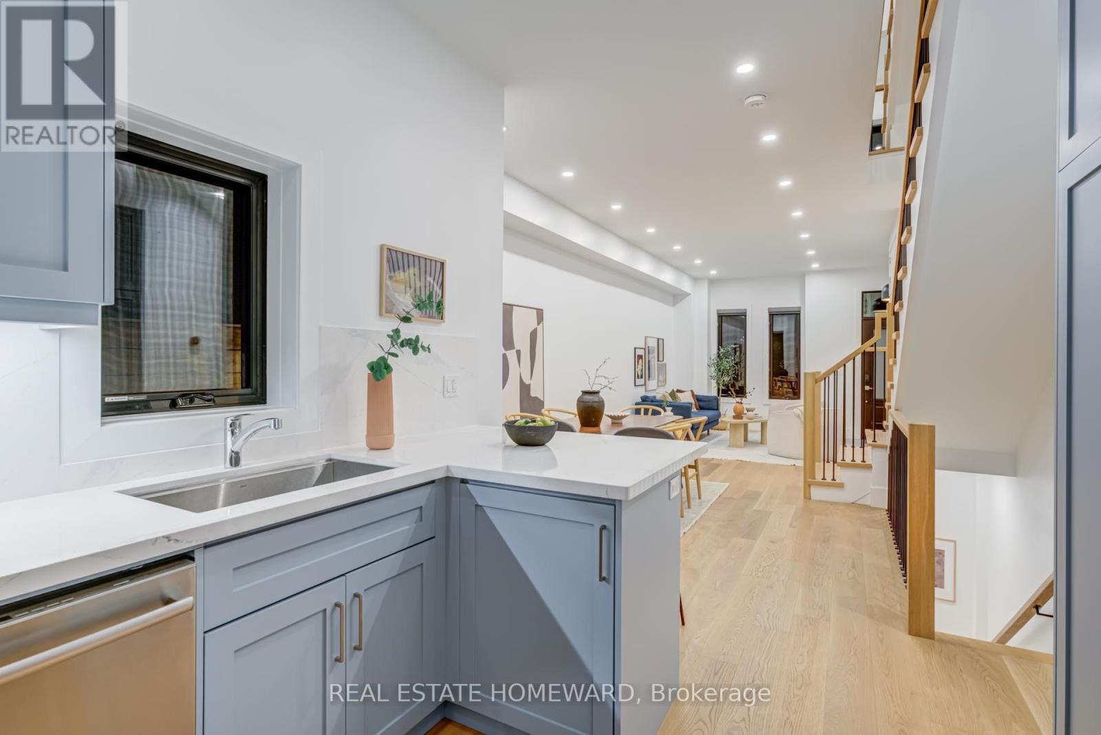 46 Boulton Avenue, Toronto, Ontario  M4M 2J5 - Photo 11 - E12550028