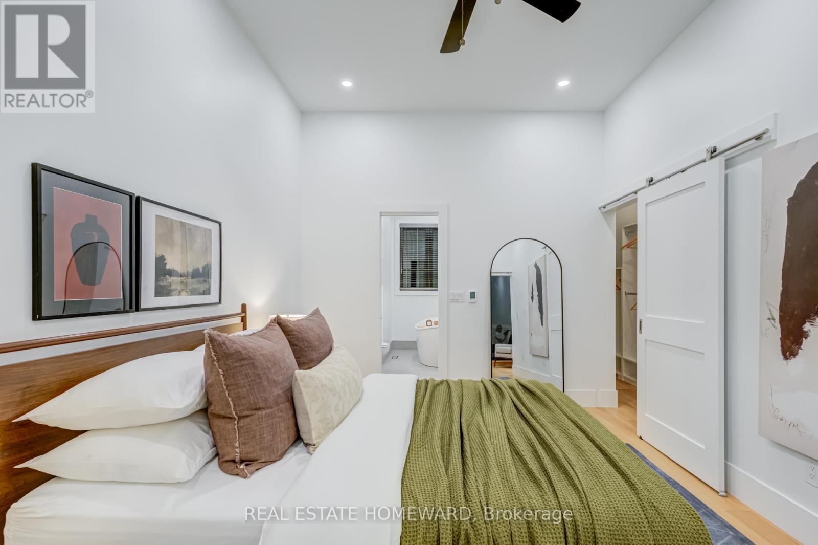 46 Boulton Avenue, Toronto, Ontario  M4M 2J5 - Photo 13 - E12550028