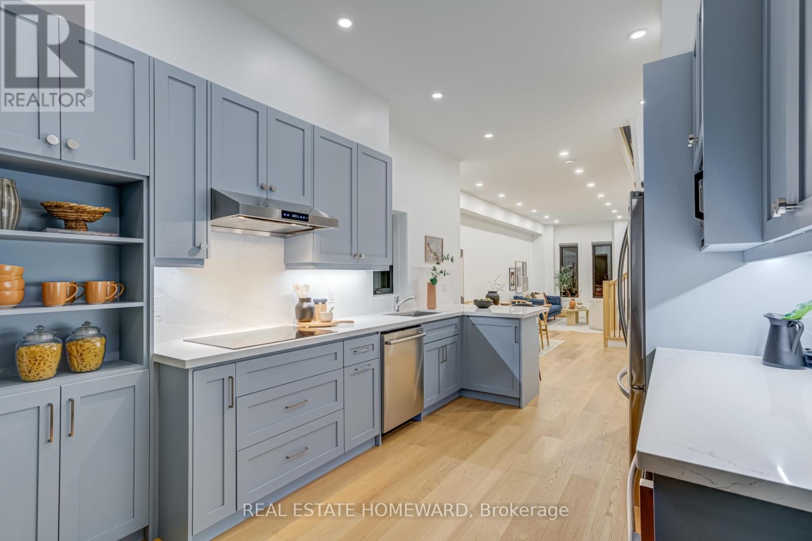 46 Boulton Avenue, Toronto, Ontario  M4M 2J5 - Photo 9 - E12550028