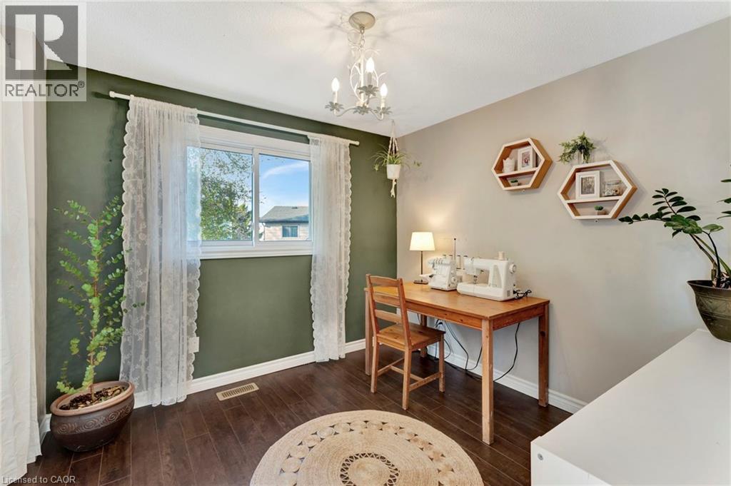 8 Grenoble Road, Hamilton, Ontario  L9C 6K6 - Photo 19 - 40787918