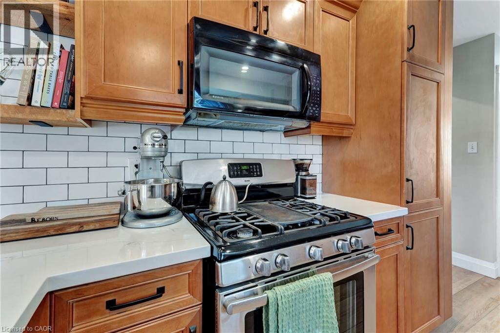 8 Grenoble Road, Hamilton, Ontario  L9C 6K6 - Photo 8 - 40787918