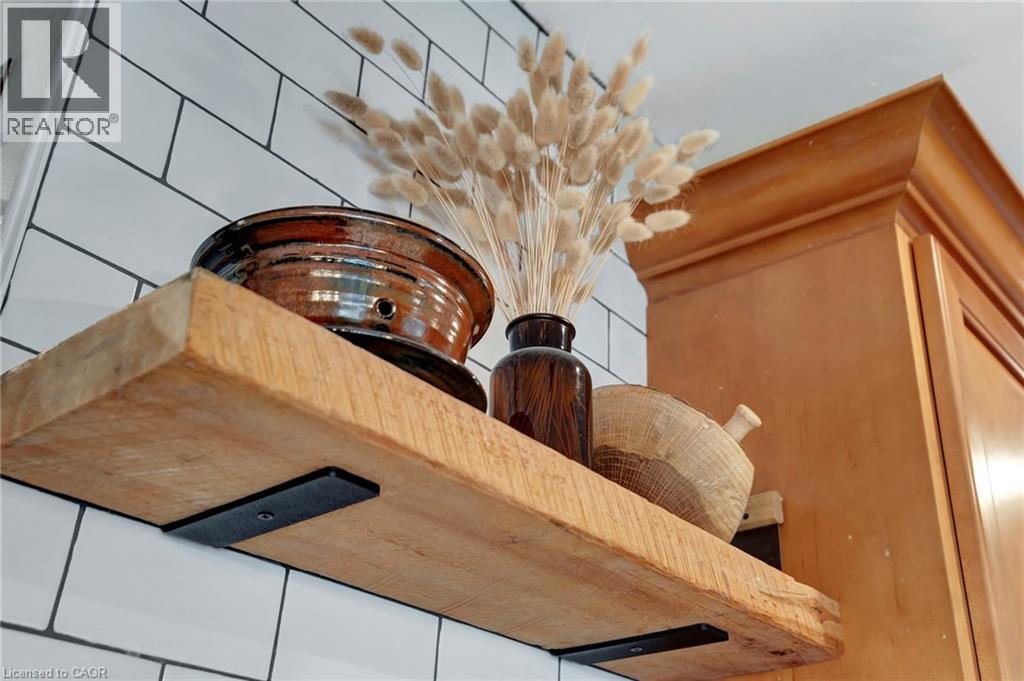 8 Grenoble Road, Hamilton, Ontario  L9C 6K6 - Photo 9 - 40787918