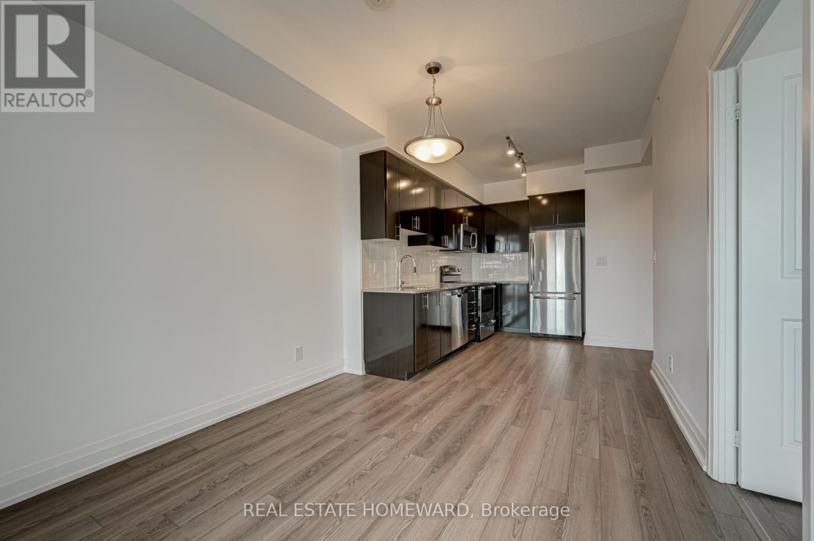 402 - 7165 Yonge Street, Markham, Ontario  L3T 0C9 - Photo 15 - N12549996