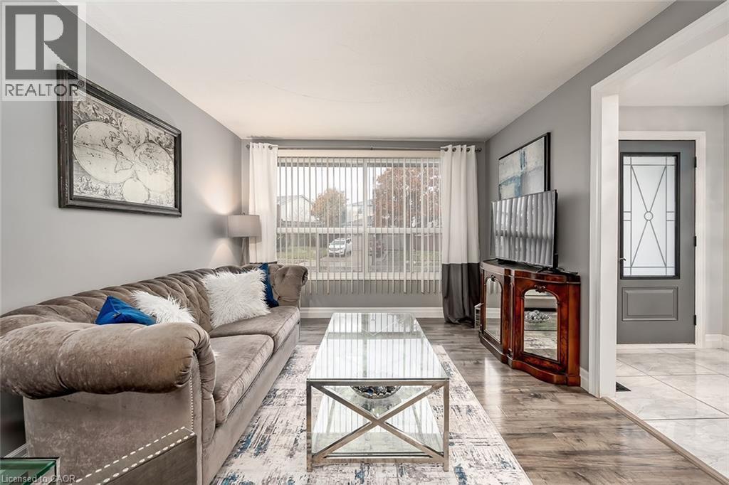 383 East 24th Street, Hamilton, Ontario L8V 4W8 - Photo 7 - 40788150