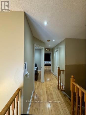 866 Khan Crescent, Mississauga, Ontario  L5V 2R4 - Photo 11 - W12550000