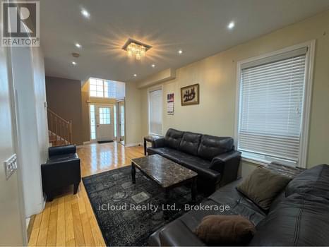 866 Khan Crescent, Mississauga, Ontario  L5V 2R4 - Photo 6 - W12550000