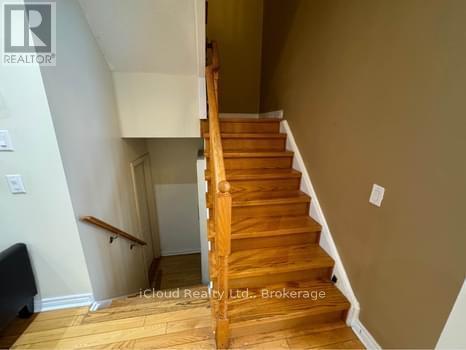 866 Khan Crescent, Mississauga, Ontario  L5V 2R4 - Photo 9 - W12550000