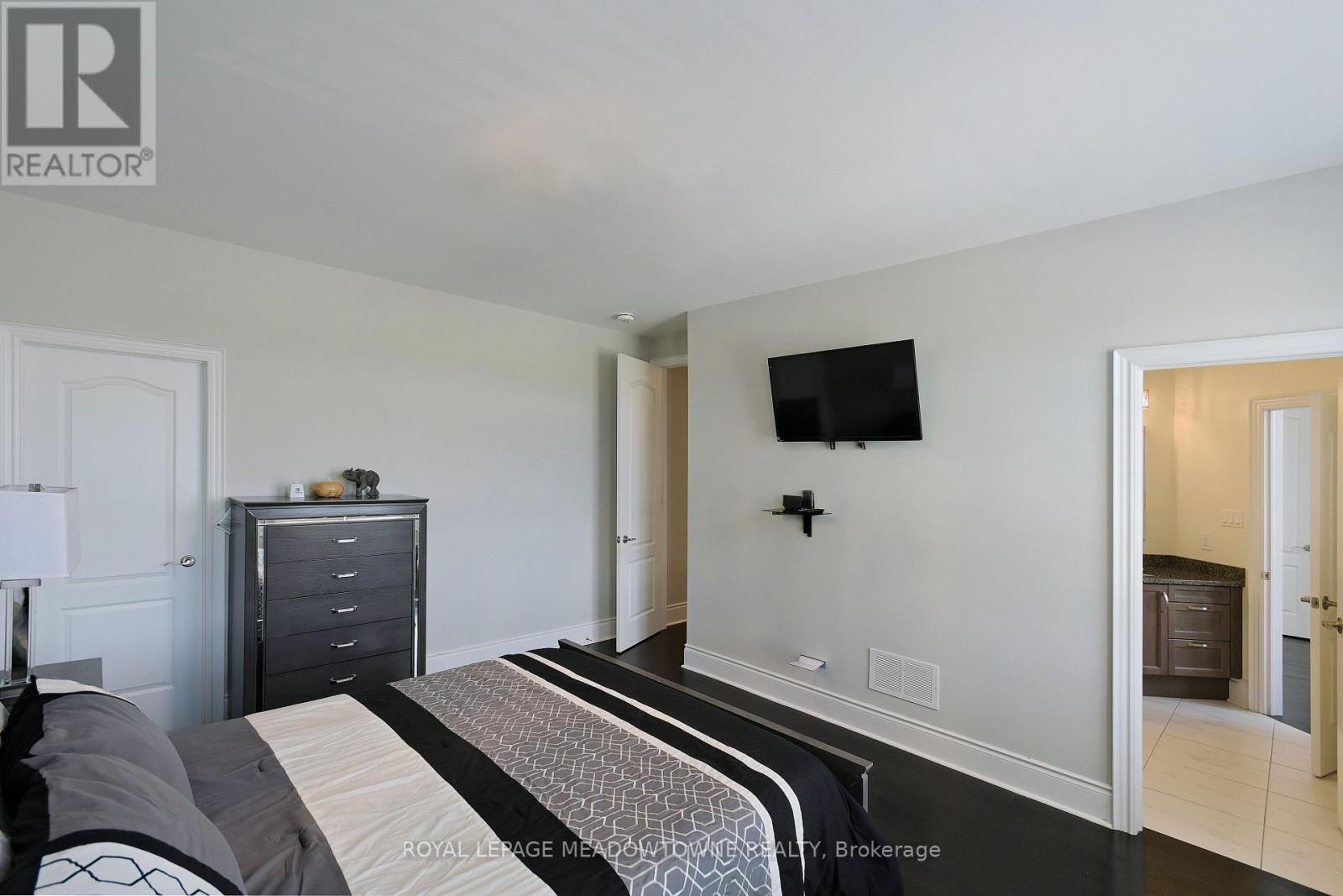 1 Royal West Drive, Brampton, Ontario  L6X 2X3 - Photo 30 - W12550004