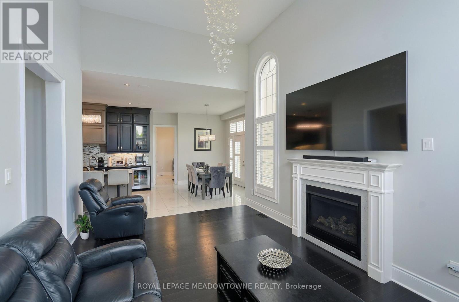 1 Royal West Drive, Brampton, Ontario  L6X 2X3 - Photo 7 - W12550004