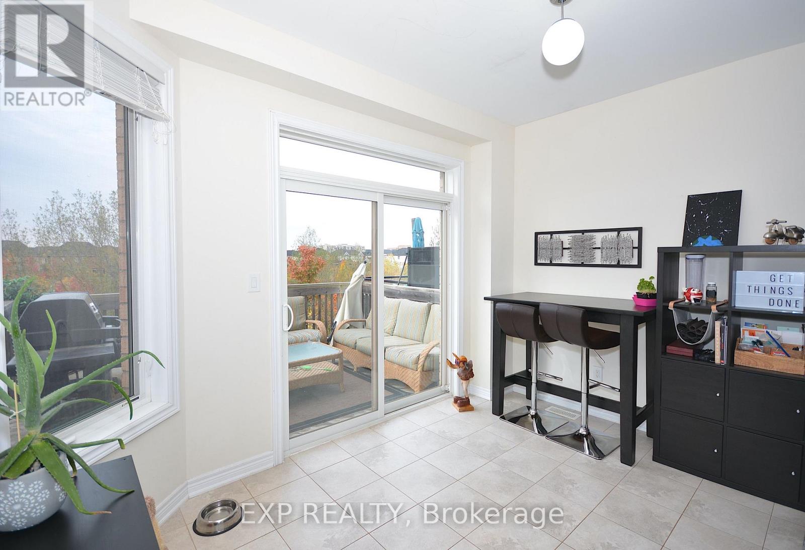 2105 Falling Green Drive, Oakville, Ontario  L6M 0G1 - Photo 13 - W12550024