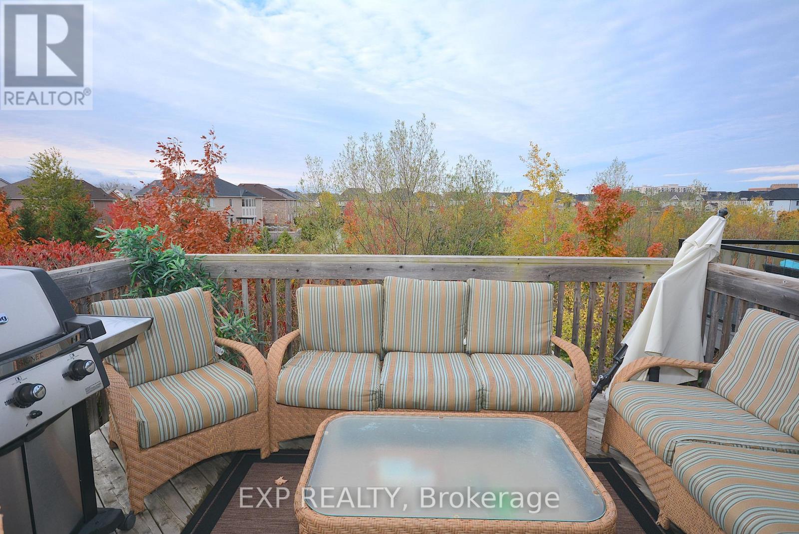 2105 Falling Green Drive, Oakville, Ontario  L6M 0G1 - Photo 14 - W12550024