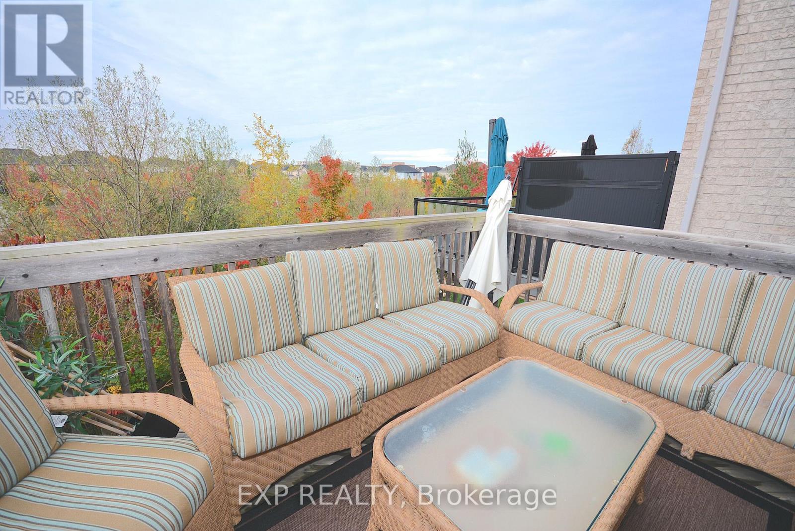 2105 Falling Green Drive, Oakville, Ontario  L6M 0G1 - Photo 15 - W12550024