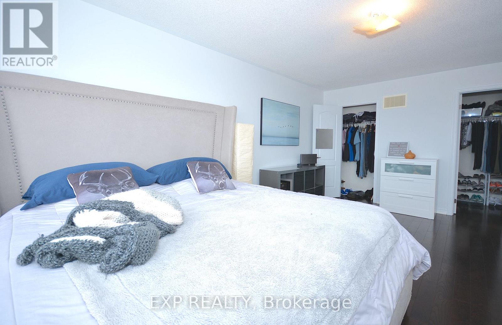 2105 Falling Green Drive, Oakville, Ontario  L6M 0G1 - Photo 24 - W12550024