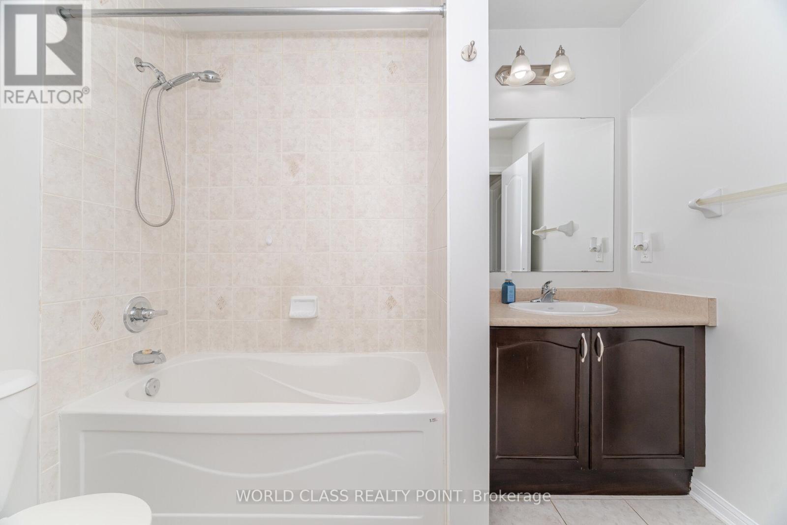 834 Herman Way, Milton, Ontario  L9T 2C4 - Photo 15 - W12550034