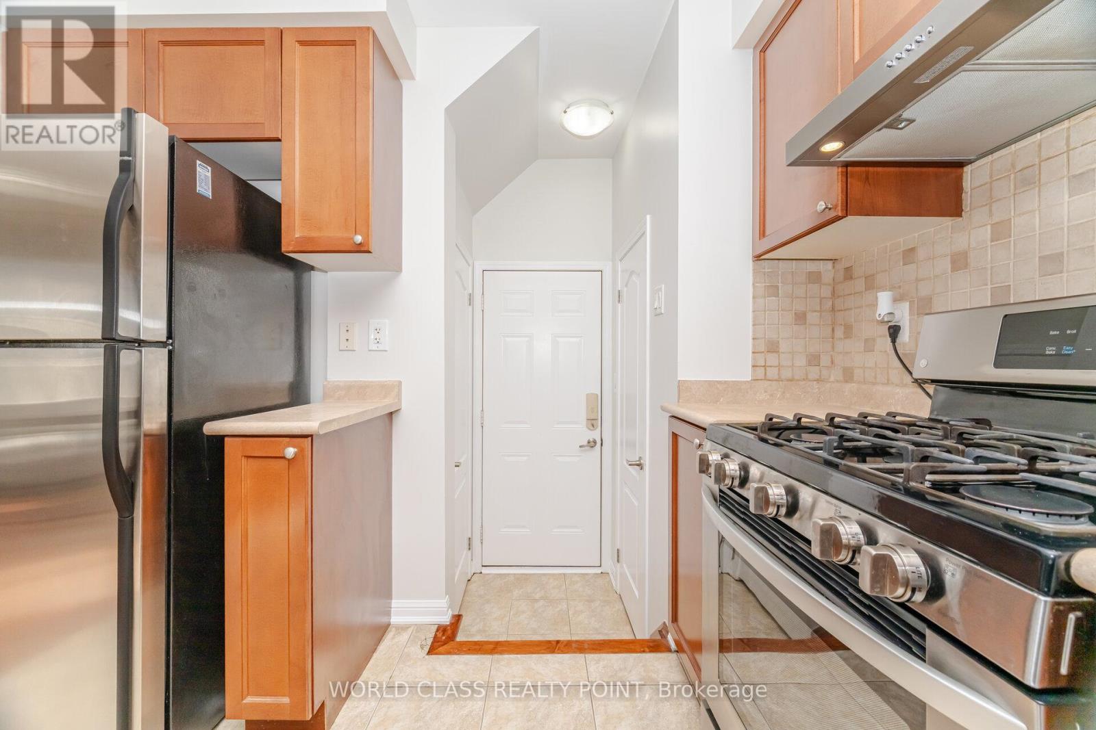 834 Herman Way, Milton, Ontario  L9T 2C4 - Photo 9 - W12550034