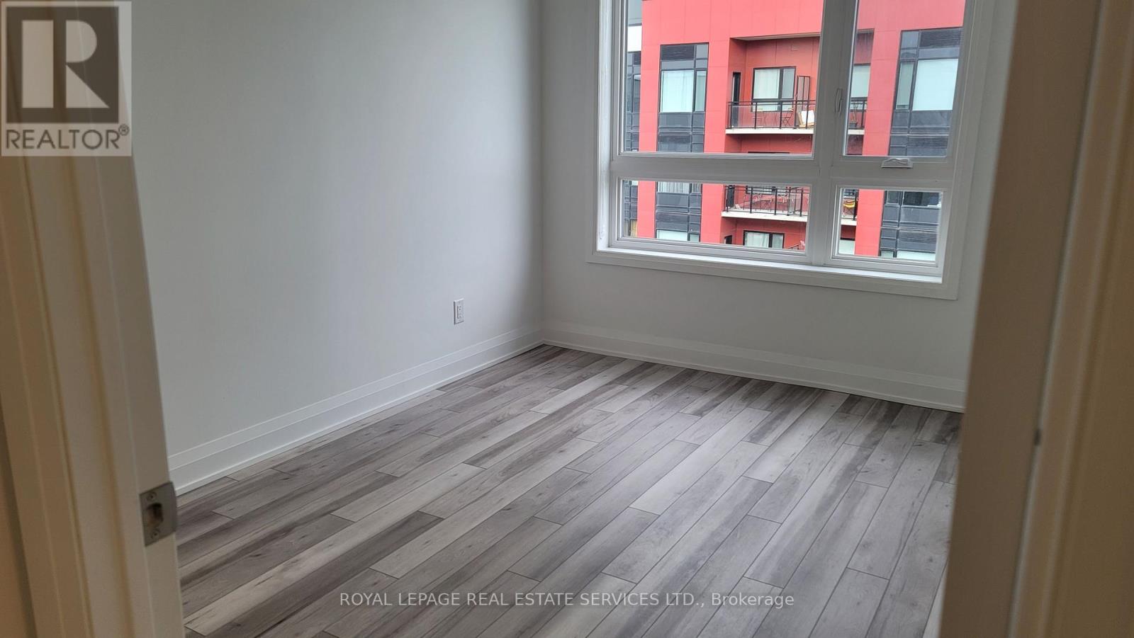 524 - 3250 Carding Mill Trail, Oakville, Ontario  L6M 1L3 - Photo 2 - W12550050