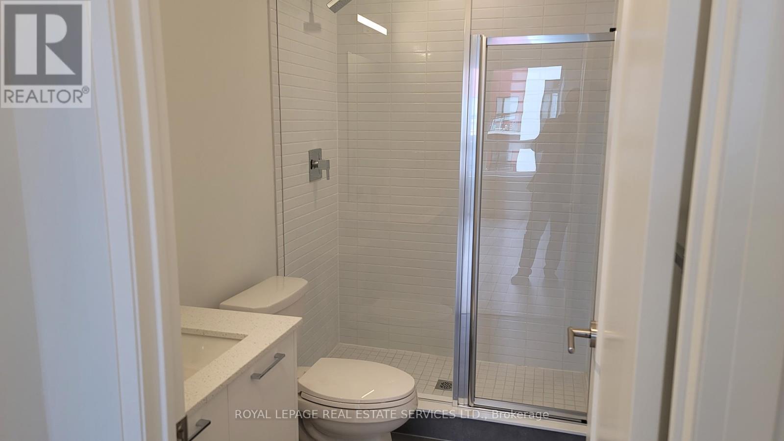 524 - 3250 Carding Mill Trail, Oakville, Ontario  L6M 1L3 - Photo 4 - W12550050