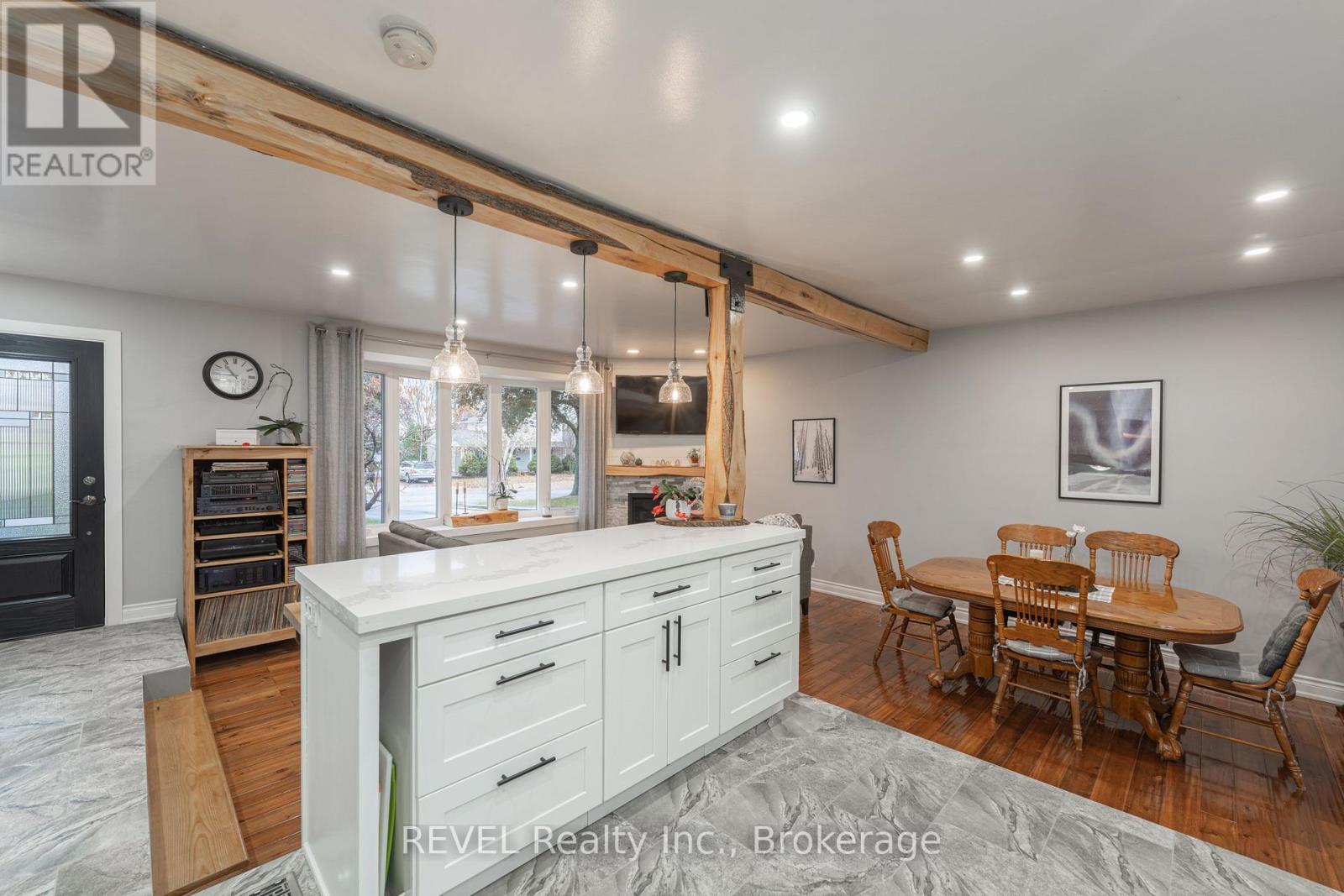 11 Lindbergh Drive, Fort Erie, Ontario L2A 2Z5 - Photo 13 - X12550066