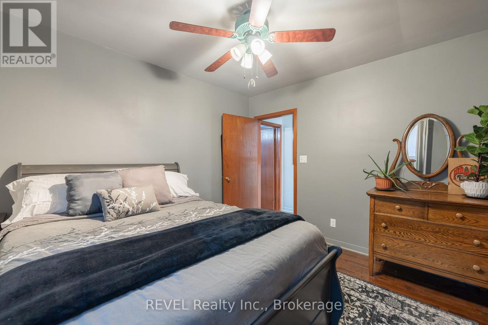 11 Lindbergh Drive, Fort Erie, Ontario L2A 2Z5 - Photo 20 - X12550066