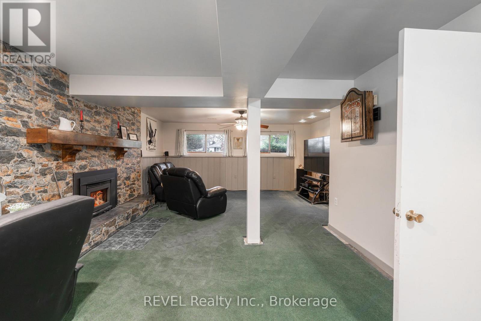 11 Lindbergh Drive, Fort Erie, Ontario L2A 2Z5 - Photo 31 - X12550066