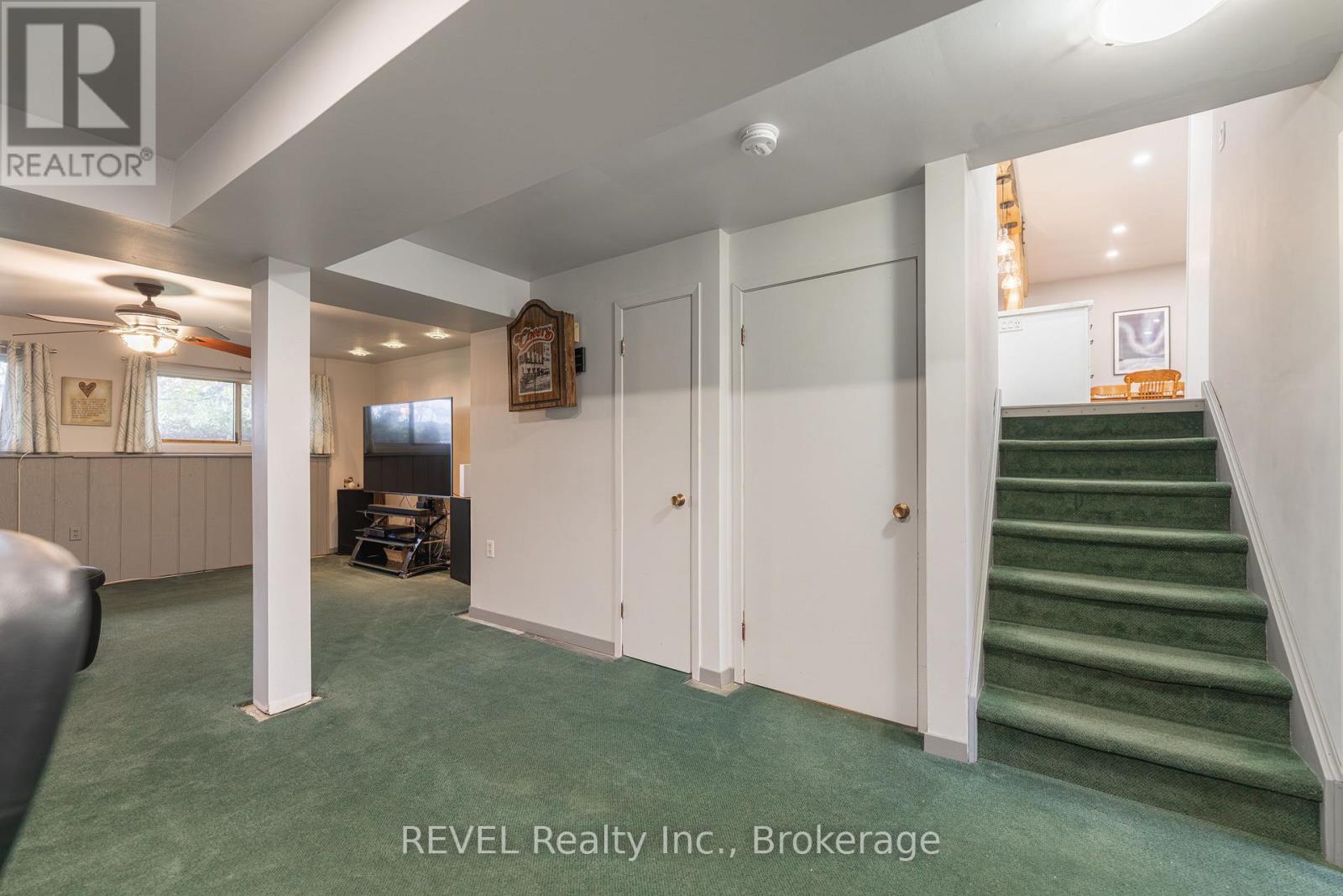 11 Lindbergh Drive, Fort Erie, Ontario L2A 2Z5 - Photo 37 - X12550066