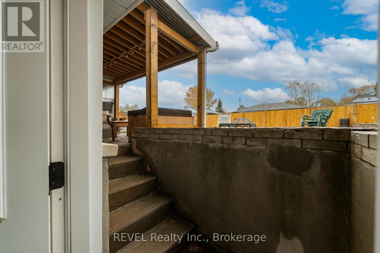 11 Lindbergh Drive, Fort Erie, Ontario L2A 2Z5 - Photo 44 - X12550066