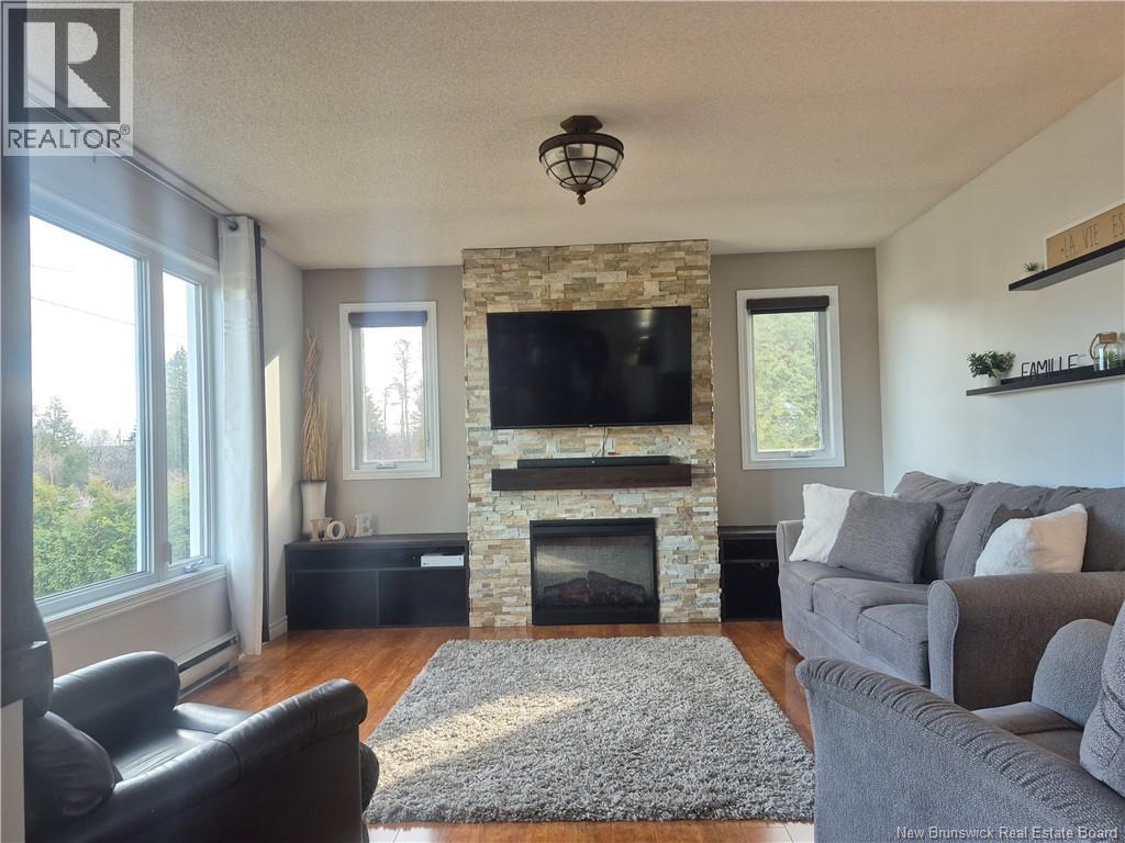 540 Rue Des Cedres, Petit-Rocher, New Brunswick  E8J 1P9 - Photo 10 - NB130139