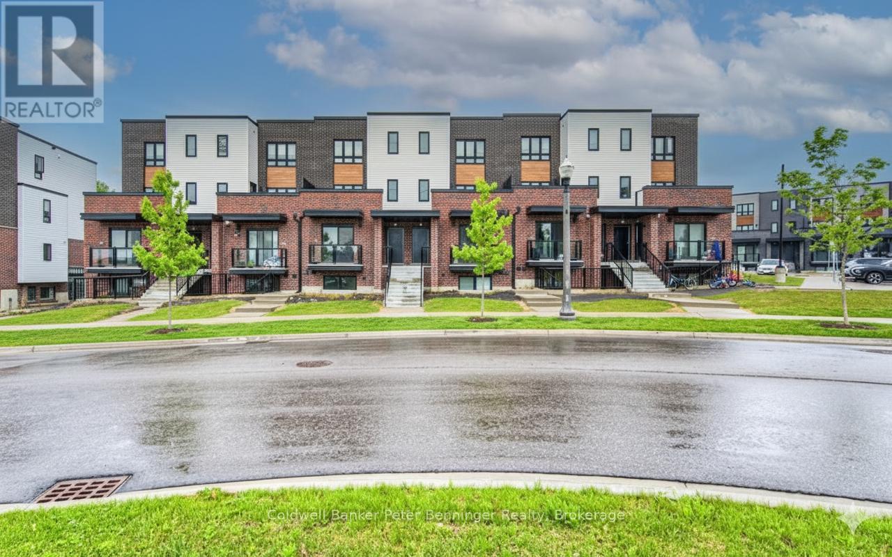 253 CHAPEL HILL DRIVE, Kitchener, Ontario