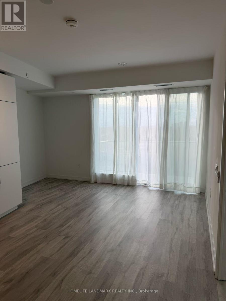 7 Golden Lion Heights, Toronto, Ontario  M2M 3T9 - Photo 6 - C12550078