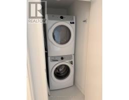 7 GOLDEN LION HEIGHTS, Toronto, Ontario