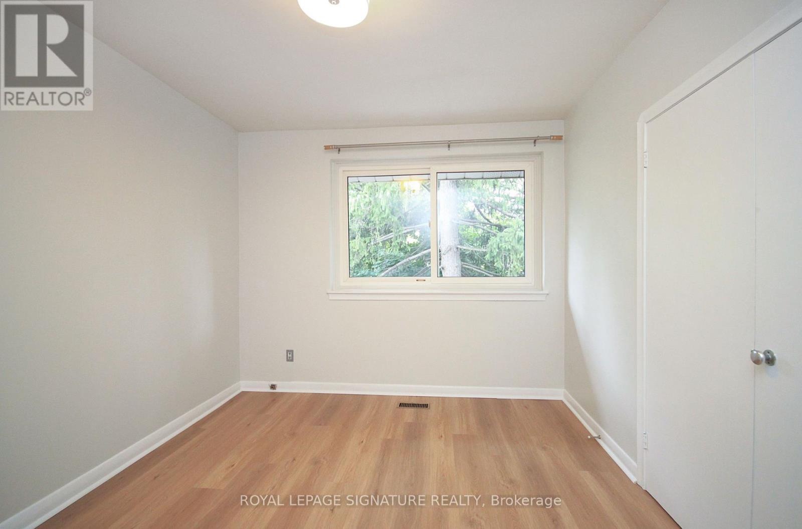 8 Birchbank Lane, Toronto, Ontario  M3B 2Y3 - Photo 6 - C12550090