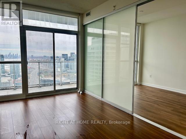 4610 - 75 Queens Wharf Road, Toronto, Ontario  M5V 0J8 - Photo 7 - C12550098
