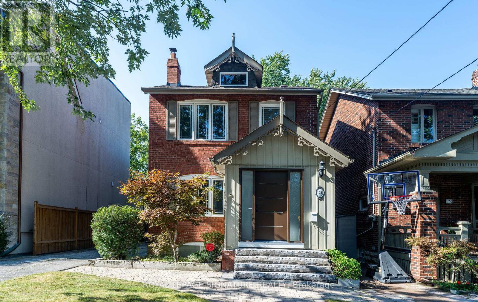 174 WOBURN AVENUE, Toronto, Ontario