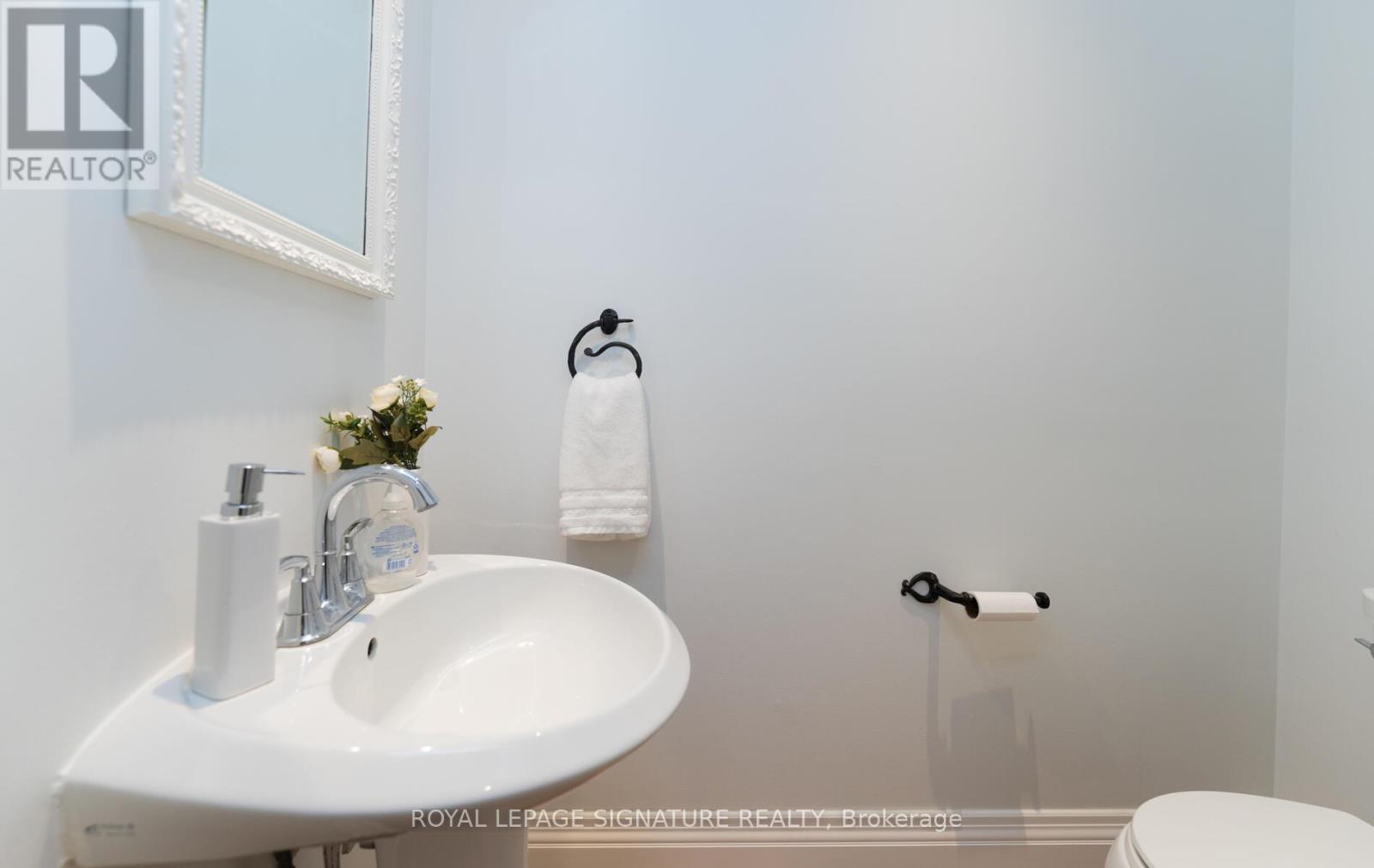 174 Woburn Avenue, Toronto, Ontario  M5M 1K7 - Photo 27 - C12550100