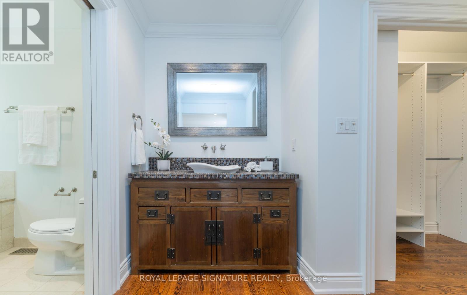 174 Woburn Avenue, Toronto, Ontario  M5M 1K7 - Photo 32 - C12550100