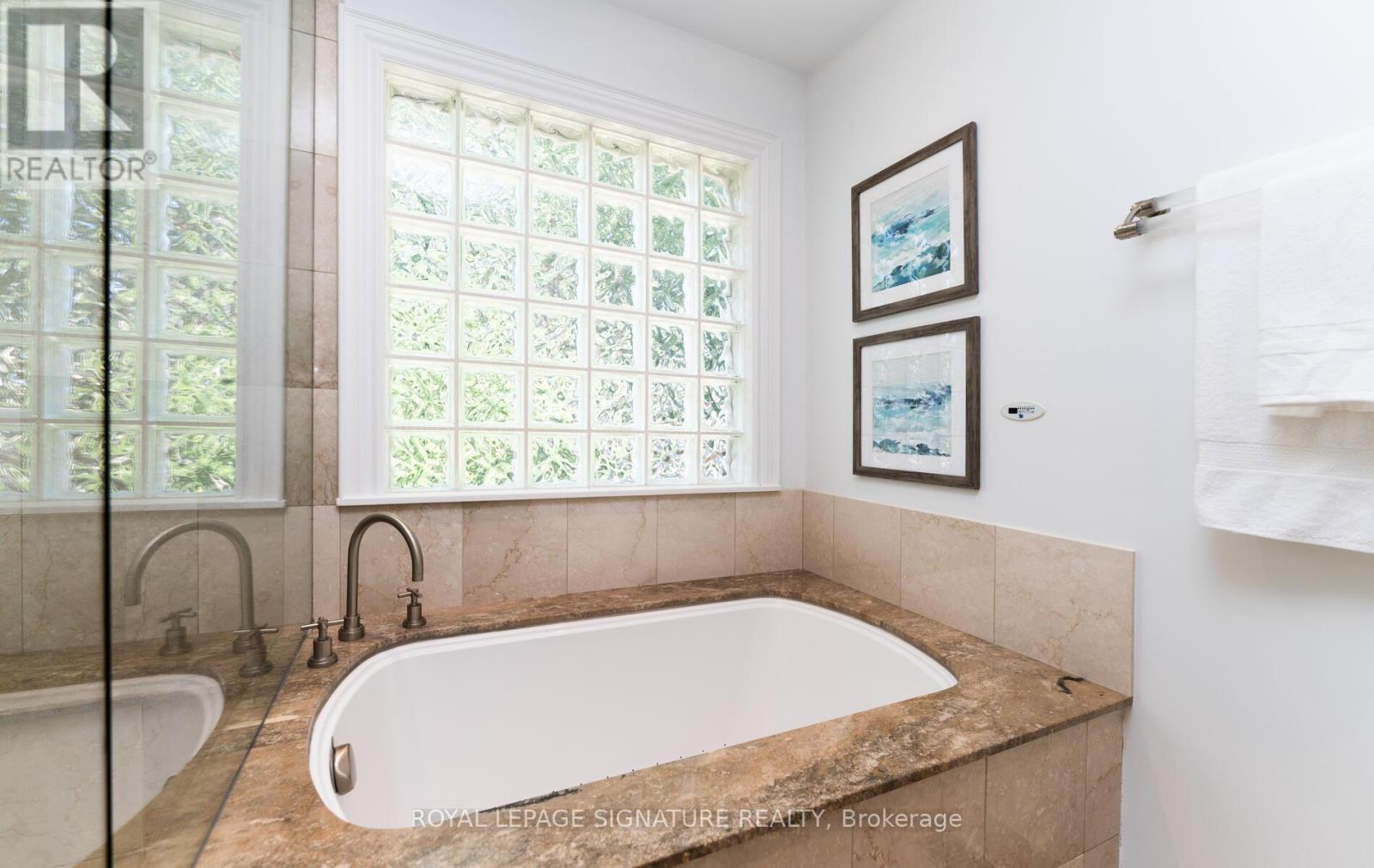 174 Woburn Avenue, Toronto, Ontario  M5M 1K7 - Photo 33 - C12550100