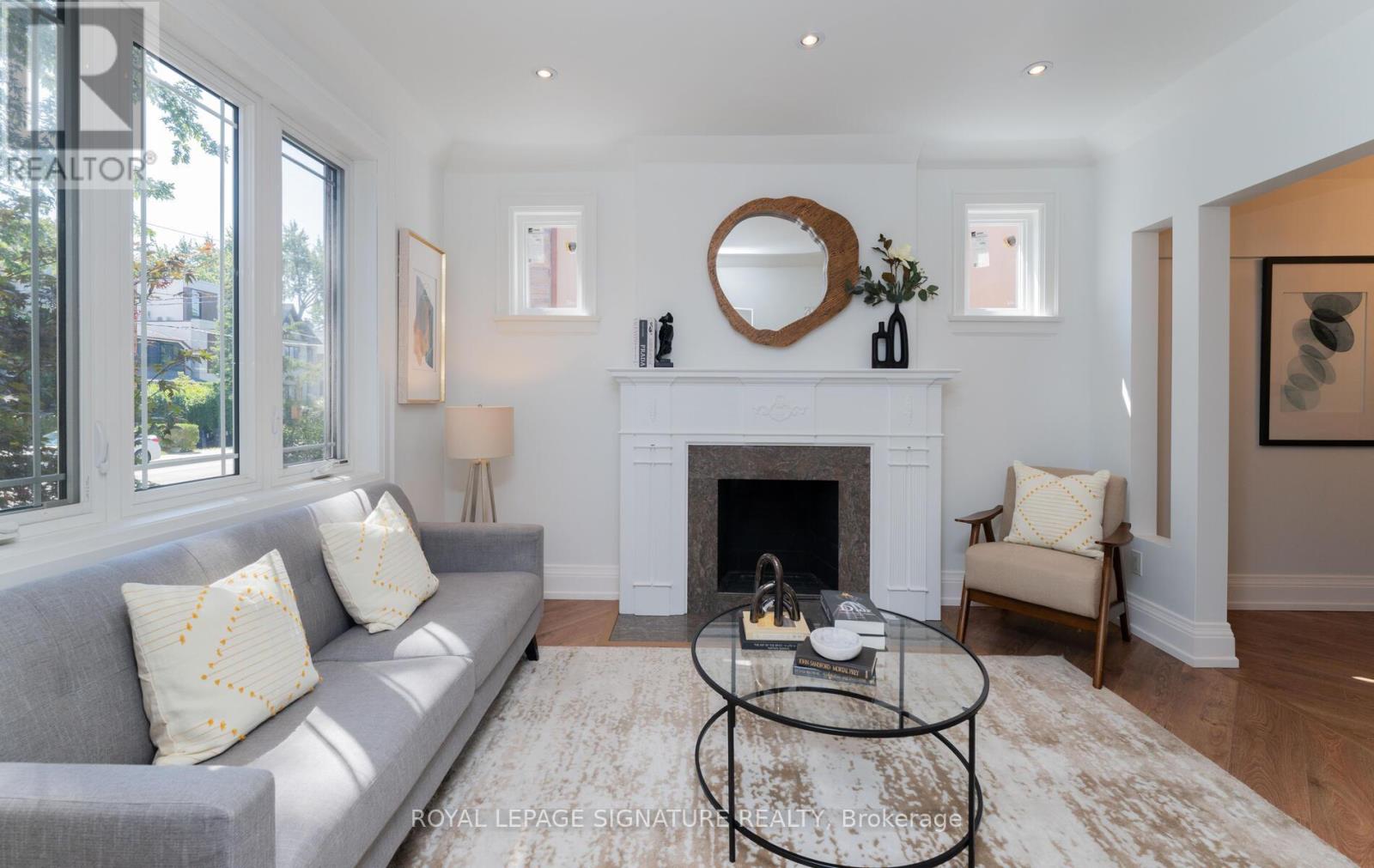 174 Woburn Avenue, Toronto, Ontario  M5M 1K7 - Photo 6 - C12550100