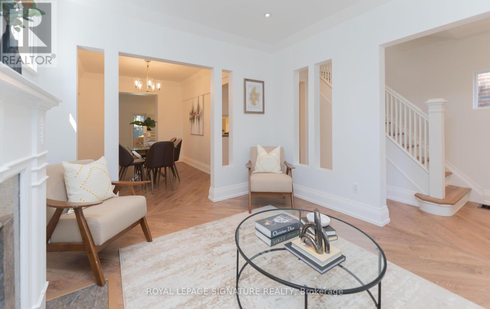 174 Woburn Avenue, Toronto, Ontario  M5M 1K7 - Photo 9 - C12550100