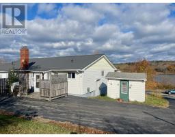 3 Kinley Drive, Lunenburg, Ca