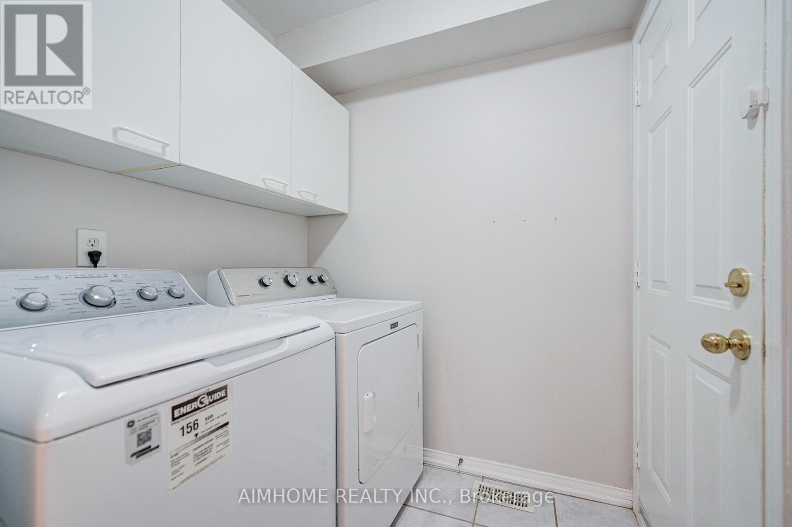 562 Mcbean Avenue, Newmarket, Ontario  L3X 2N5 - Photo 13 - N12550082