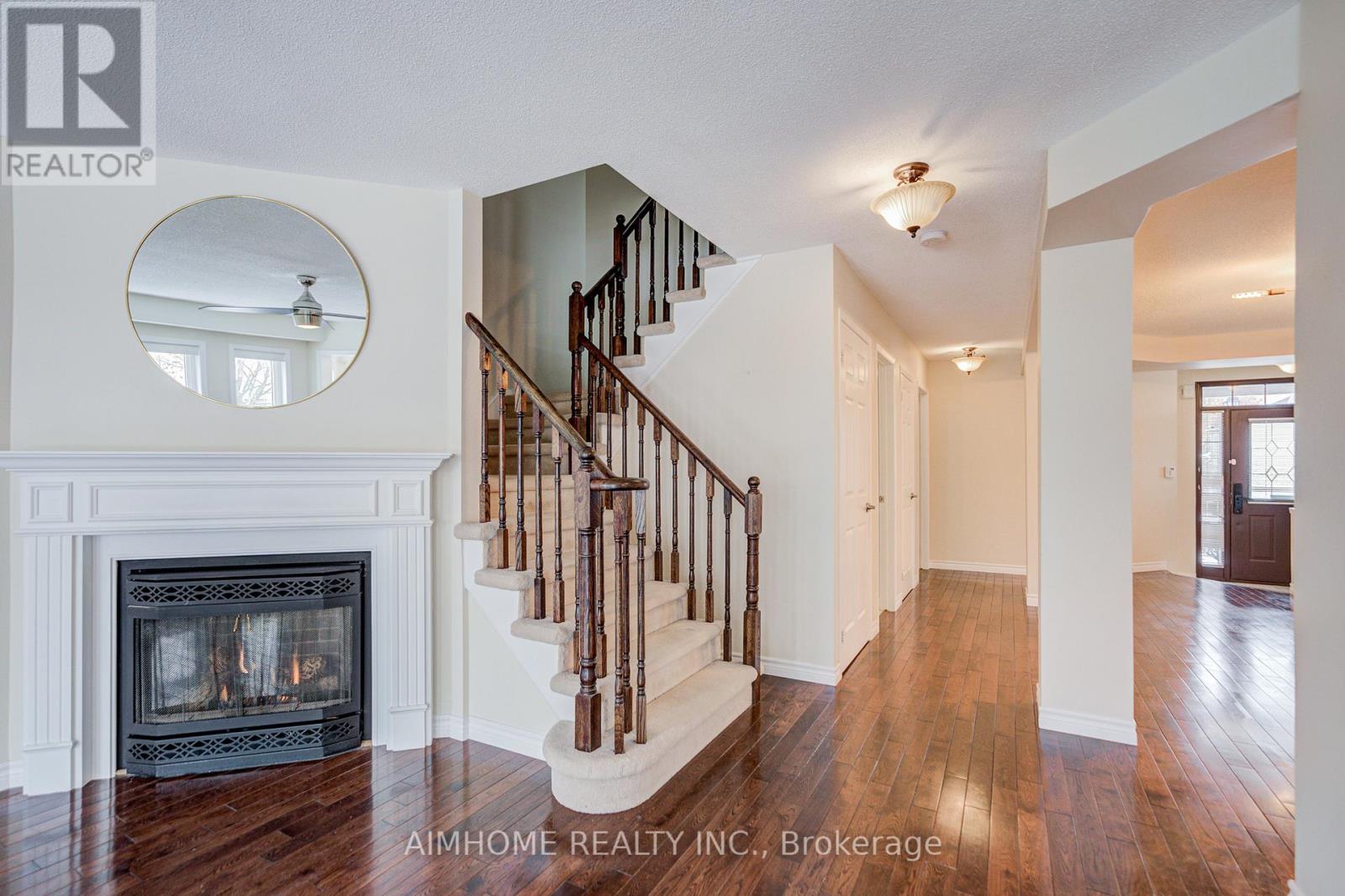 562 Mcbean Avenue, Newmarket, Ontario  L3X 2N5 - Photo 15 - N12550082