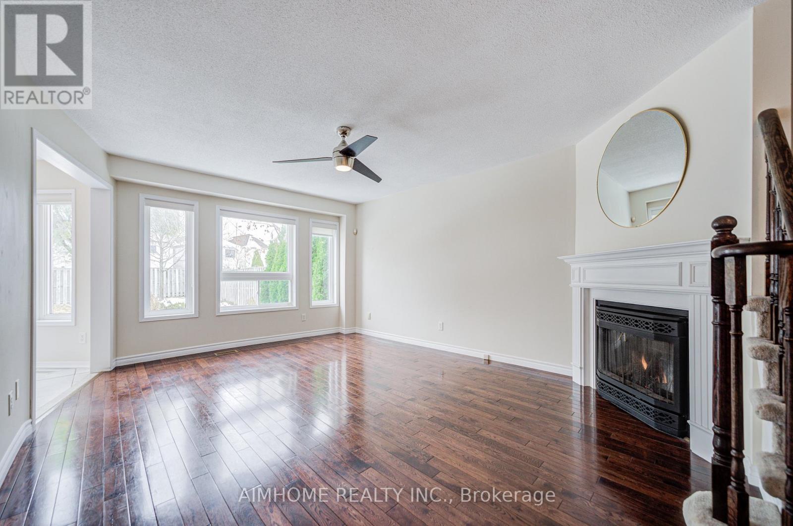 562 Mcbean Avenue, Newmarket, Ontario  L3X 2N5 - Photo 16 - N12550082