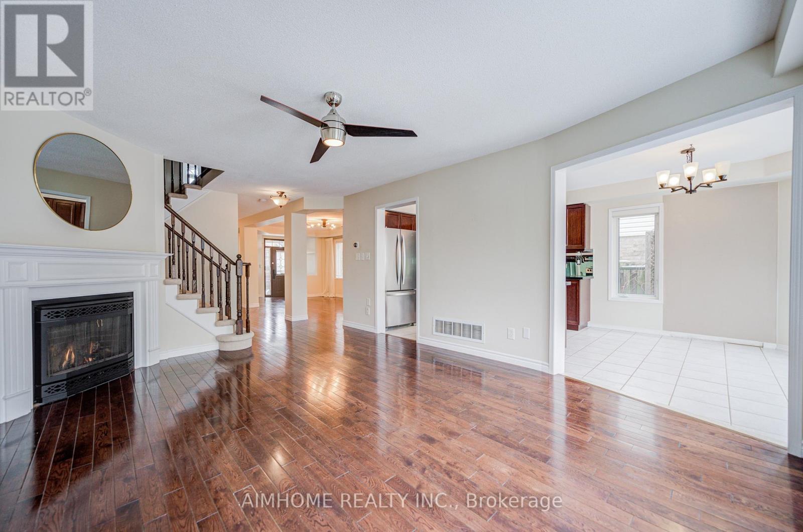 562 Mcbean Avenue, Newmarket, Ontario  L3X 2N5 - Photo 18 - N12550082