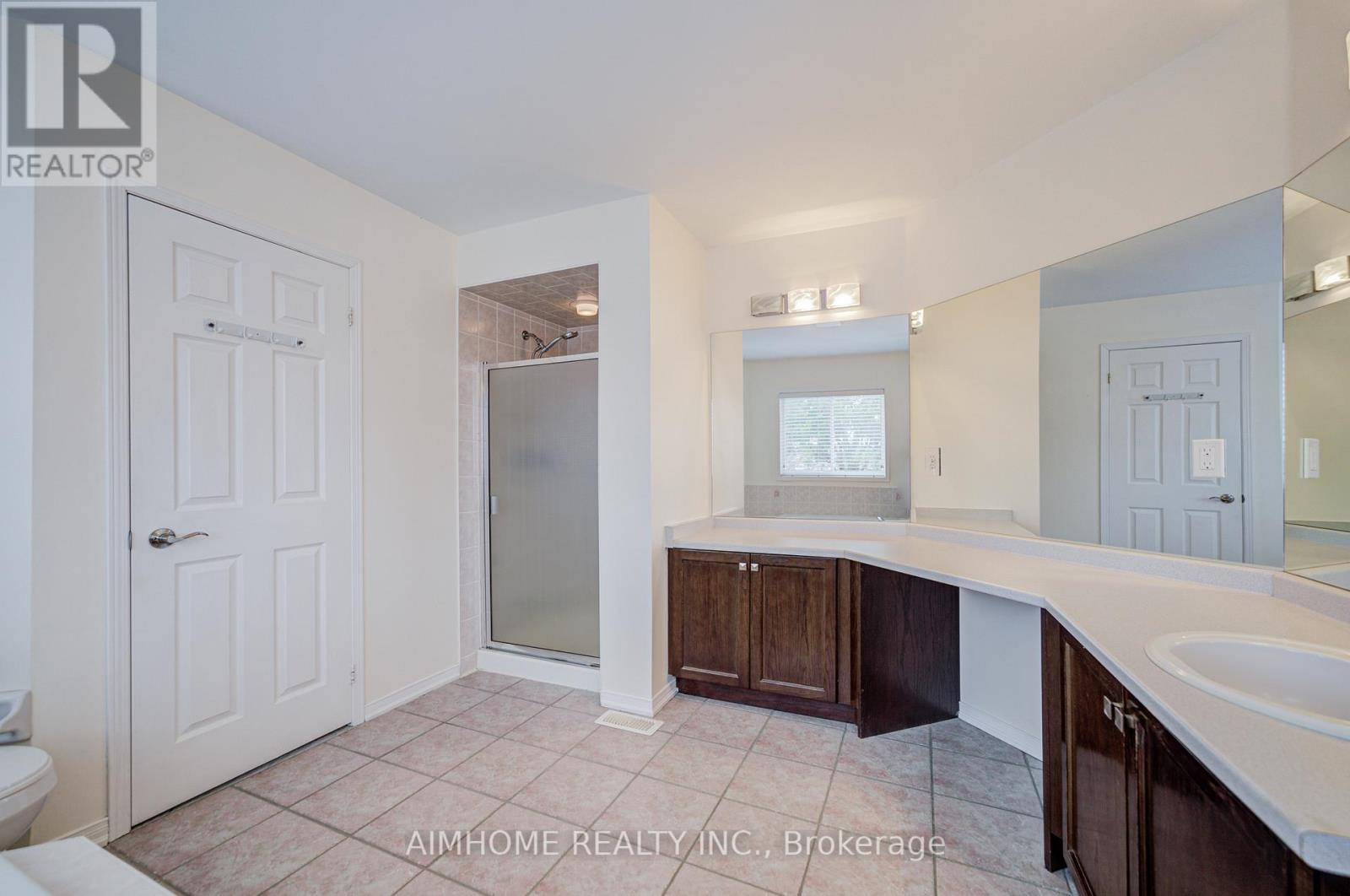 562 Mcbean Avenue, Newmarket, Ontario  L3X 2N5 - Photo 36 - N12550082